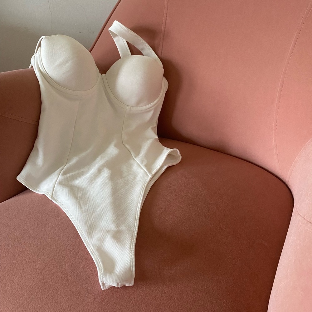 Vintage body suit, white, size 4, perfect condition, no stains